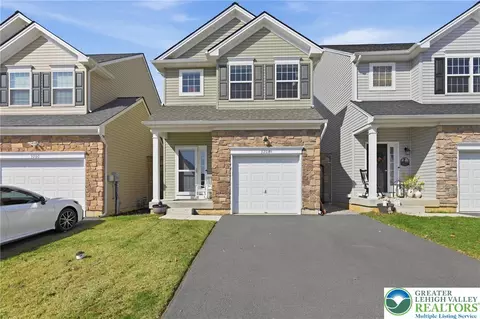 3206 Huntington Ln, Forks Twp, PA 18040