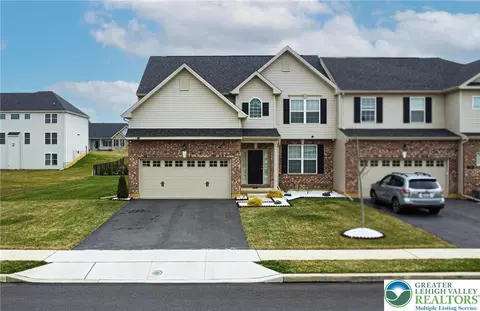 1718 Charley Ln, Bethlehem, PA 18020