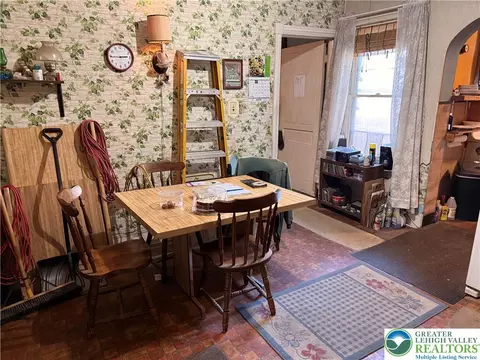 233 E Goepp, Bethlehem, PA 18018 photo 3