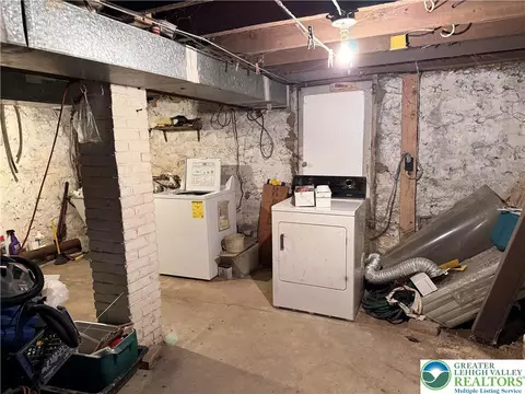 233 E Goepp, Bethlehem, PA 18018 photo 12