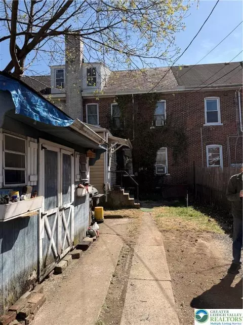 233 E Goepp, Bethlehem, PA 18018 photo 7