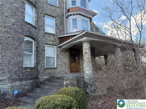 700 Mixsell St, Easton, PA 18042