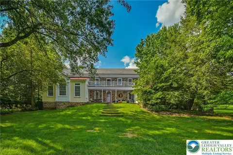 523 Geigel Hill Rd, Ottsville, PA 18942
