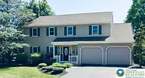 6424 Larch Ln, Macungie, PA 18062