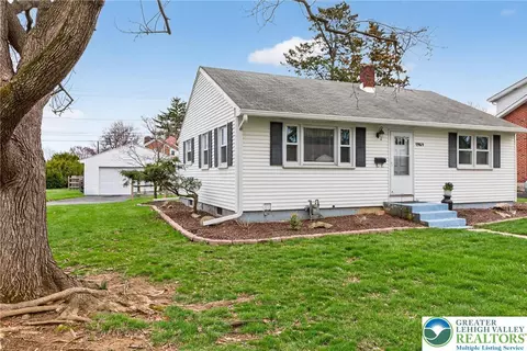 1984 Troxell St, Allentown, PA 18109