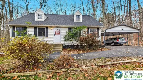 1208 Mattioli Rd, Bartonsville, PA 18321