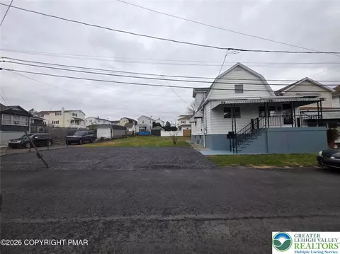 17 E Charles St, Wilkes Barre, PA 18705