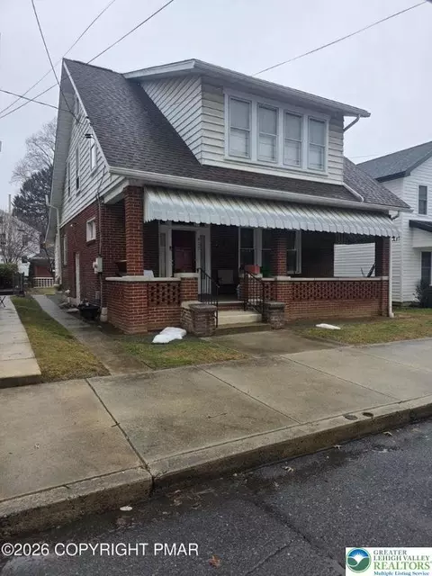617 N East St, Carlisle, PA 17013