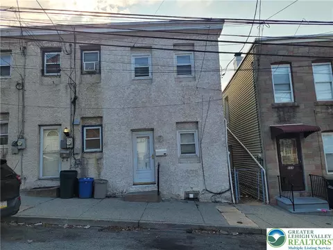 670 Atlantic St, Bethlehem, PA 18015