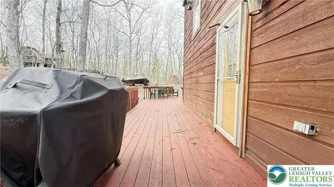 Exterior - 5933 Decker Rd, Saw Creek, PA 18324 photo 3 of 18