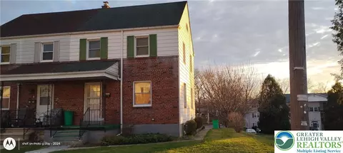 2208 S 9th St, Allentown, PA 18103