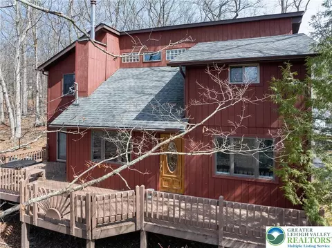 Exterior - 6159 Decker Rd, Saw Creek, PA 18324 photo 1 of 7