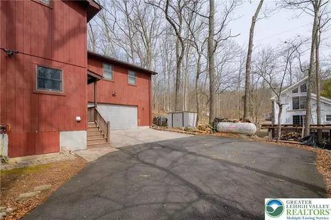 Exterior - 6159 Decker Rd, Saw Creek, PA 18324 photo 6 of 7