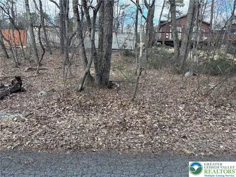 T Bar Trail, Pocono Twp, PA 18355