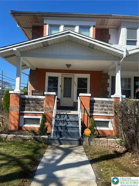 946 S Poplar St, Allentown, PA 18103