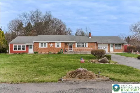 5391 Chapmans Rd, Orefield, PA 18069