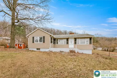 427 Walnut Dr, Northampton, PA 18067