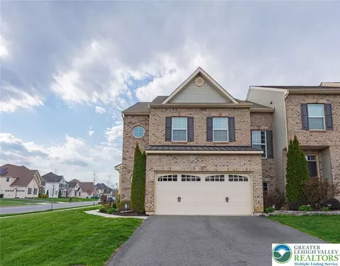 1350 Caspian St, Allentown, PA 18104