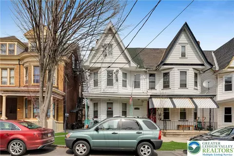 1347 Washington St, Easton, PA 18042
