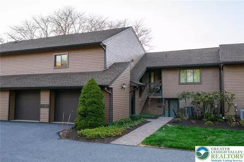 104 Brynwood Dr, Easton, PA 18045
