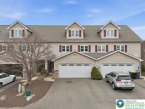114 Sciota Garden Rd, Sciota, PA 18354 photo 5