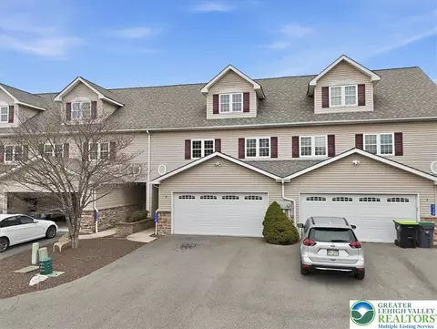 114 Sciota Garden Rd, Sciota, PA 18354 photo 4