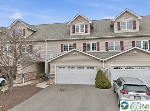 114 Sciota Garden Rd, Sciota, PA 18354 photo 3