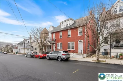 707 E 5th St, Bethlehem, PA 18015 photo 2