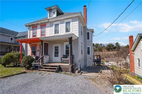 2367 E Lizard Creek Rd, Lehighton, PA 18235