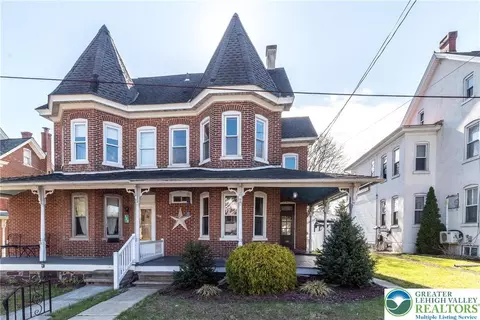 118 6th St, Red Hill, PA 18076