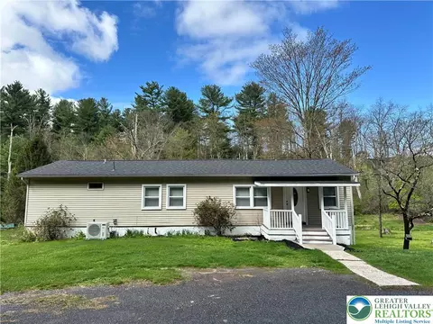 1945 Hickory Rd, Palmerton, PA 18071