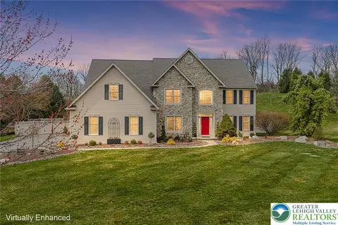 3862 Crestview Ct, New Tripoli, PA 18066