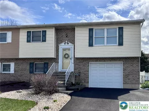 845 Catherine Dr, Coplay, PA 18037