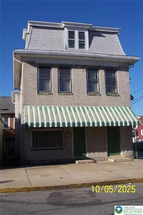 16 Center St, Lansford, PA 18232