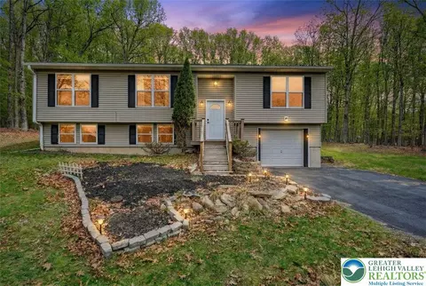 1677 Pa-route 715, Stroudsburg, PA 18360