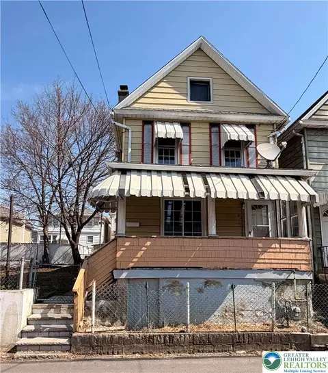17 Oneil Ave, Wilkes Barre, PA 18702