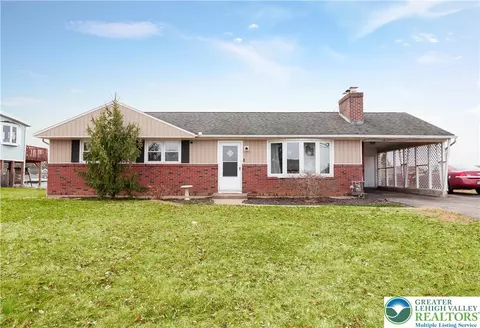 646 Apple Blossom Rd, Forks Twp, PA 18040