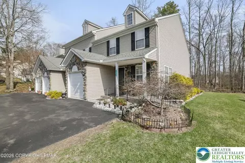 7235 Blushingwood Grv, East Stroudsburg, PA 18301