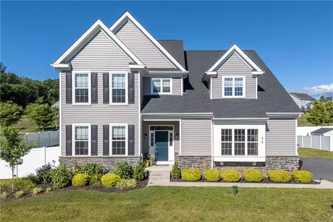 70 Kate Ct, Williams Twp, PA 18042