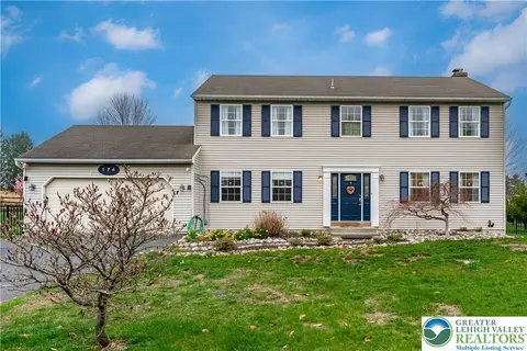 174 Cherry Hill Rd, Nazareth, PA 18064