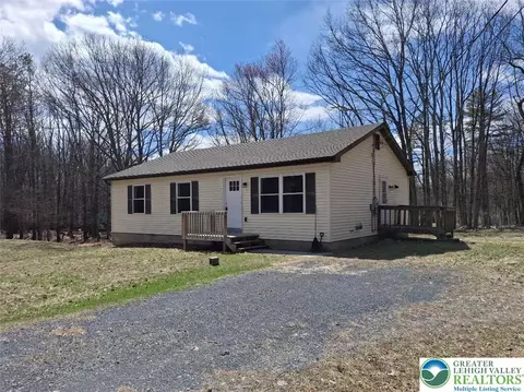 1714 Upper Vly, Effort, PA 18330