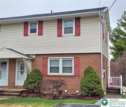 1632 Main St, Catasauqua, PA 18032