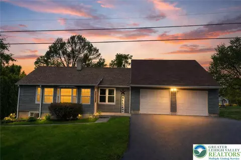 7309 Bell Gate Rd, Coopersburg, PA 18036