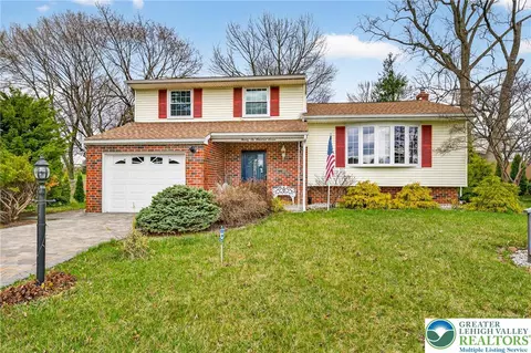2607 Swanson St, Palmer Township, PA 18045