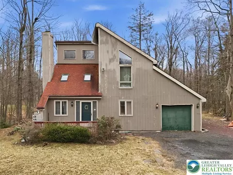 6361 Cherokee Trl, Coolbaugh Twp, PA 18466