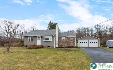 254 Old Allentown Rd, Wind Gap, PA 18091