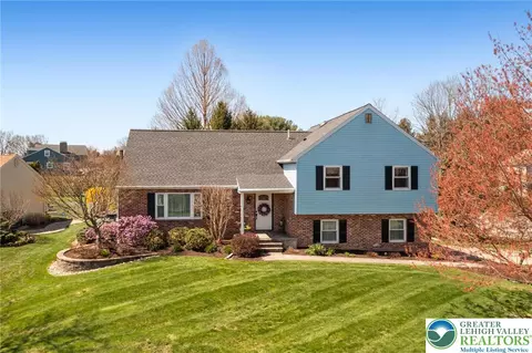 1029 Hawthorn Rd, Allentown, PA 18103