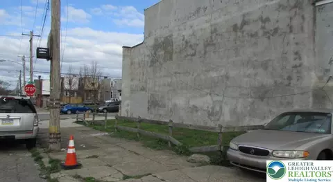 4801 N 7th St, Other Pa Counties, PA 19422