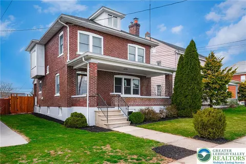 956 Club Ave, Allentown, PA 18109