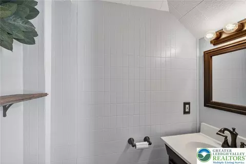Bath - 205 E Goepp St, Bethlehem, PA 18018 photo 1 of 2